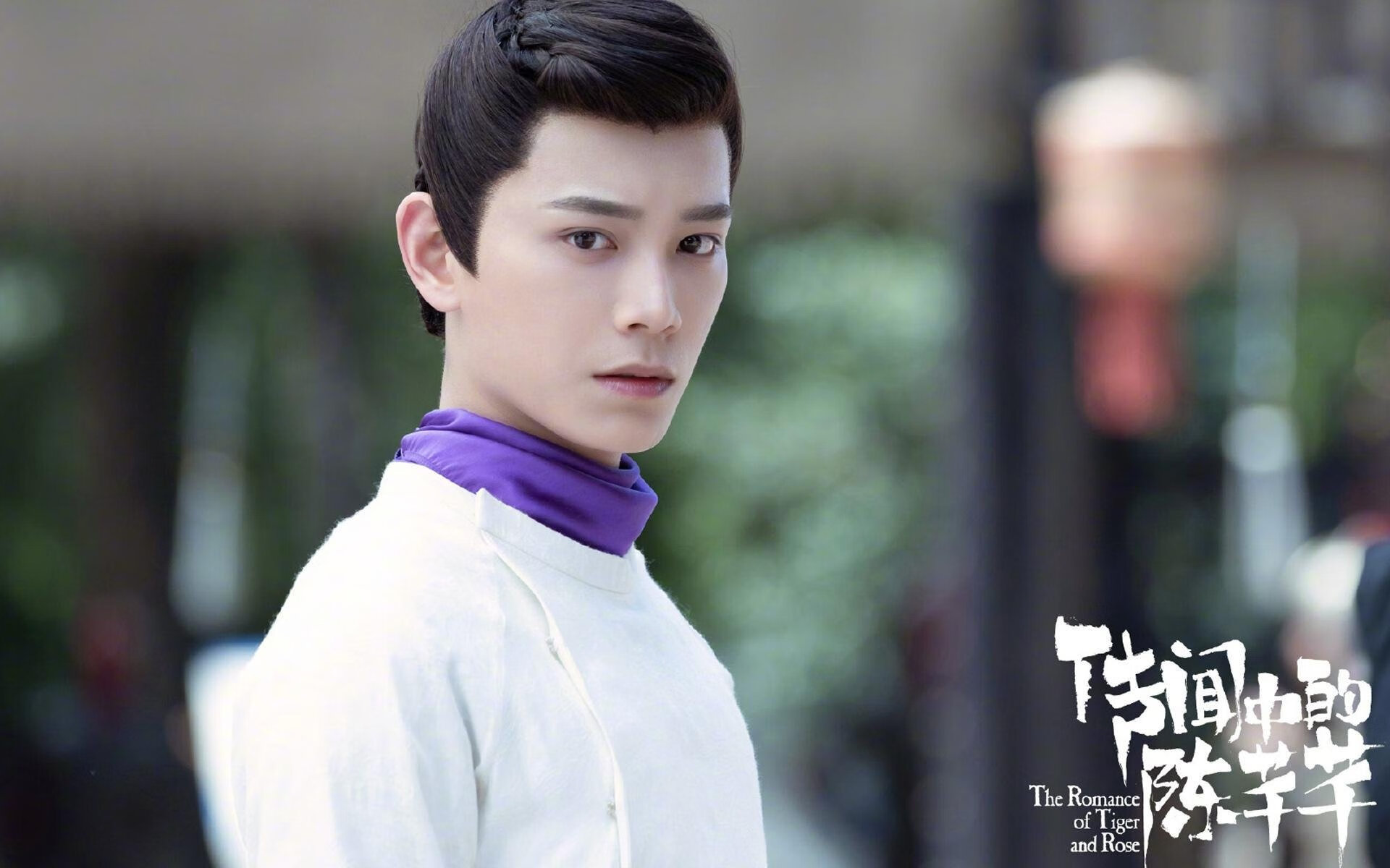 开云在线-极限滑翔伞，天空中飘逸的运动奇观，极限运动高空滑翔