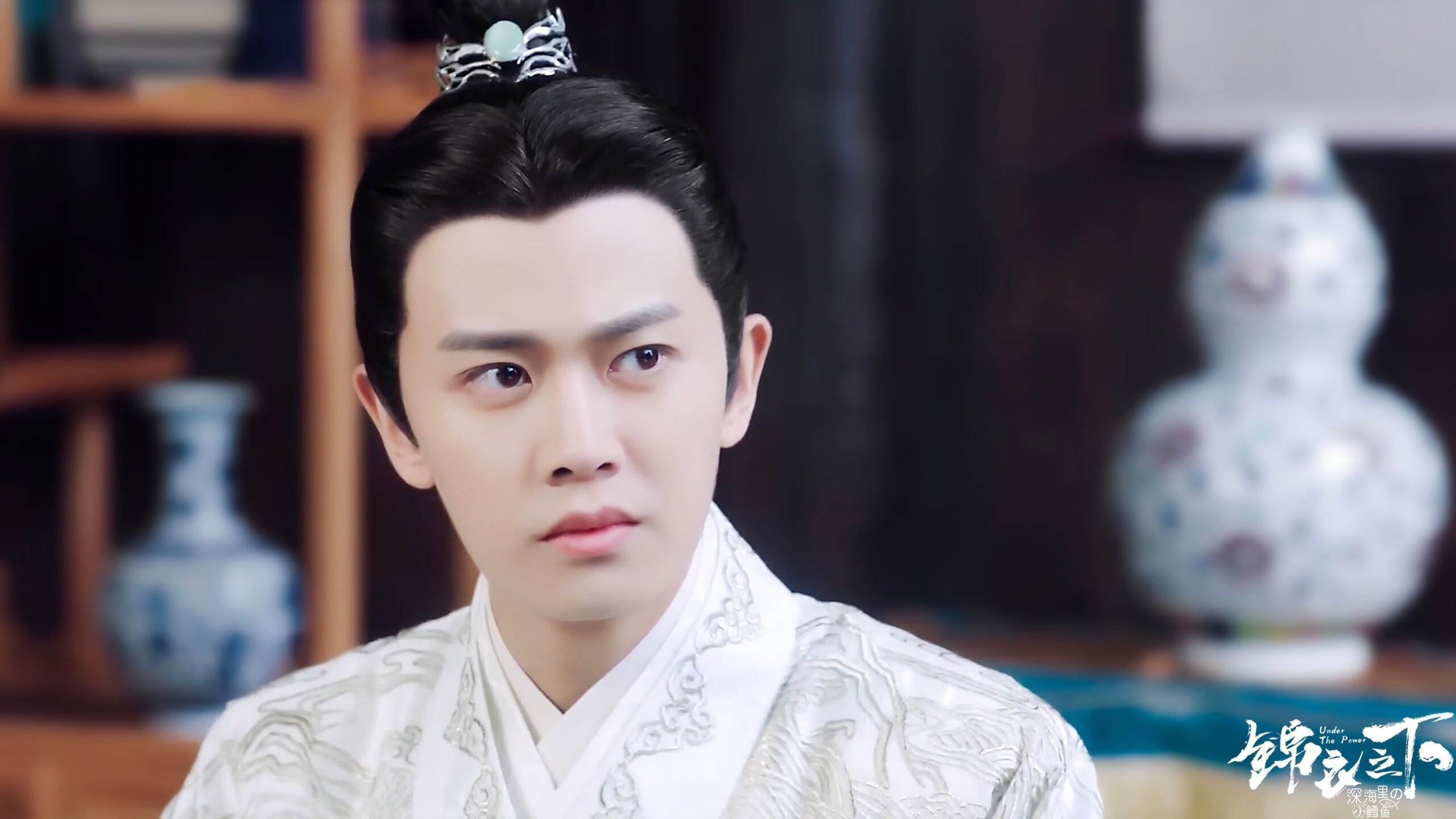 弗赖堡球队在客场比赛中大放异彩，弗赖堡主场球衣