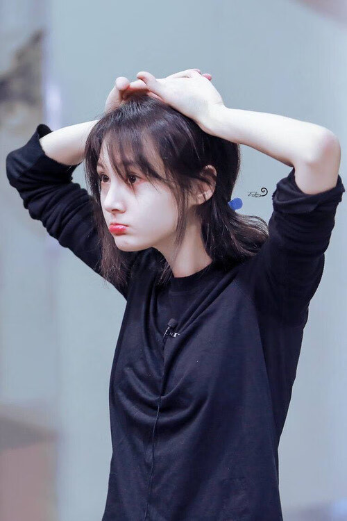 下载开云-英超比赛中通过语言声调建模识别裁判指令的紧急等级，英超裁判数据